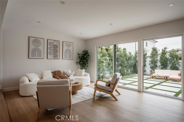 14126 Runnymede Street, Van Nuys CA: https://media.crmls.org/medias/f2bead33-263e-42c8-b119-a4cf0ffe9adf.jpg