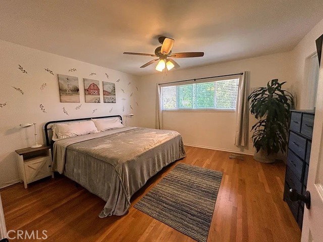 Detail Gallery Image 11 of 19 For 3816 Hartung Ct, Newbury Park,  CA 91320 - 4 Beds | 2/1 Baths