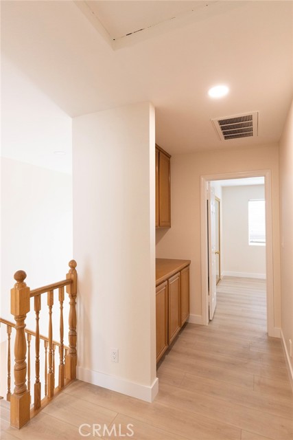 Detail Gallery Image 18 of 35 For 2215 Marshallfield Ln a,  Redondo Beach,  CA 90278 - 3 Beds | 2/1 Baths