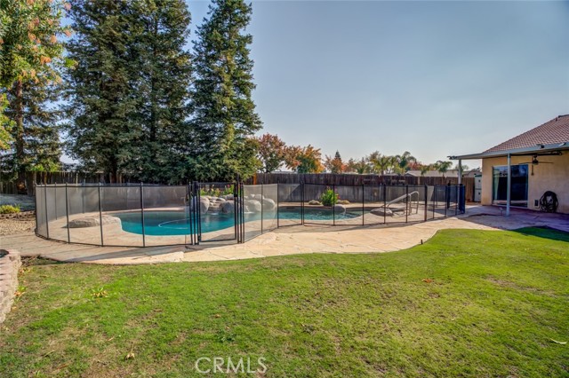 Detail Gallery Image 18 of 53 For 10500 Vista Bonita Dr, Bakersfield,  CA 93311 - 3 Beds | 2 Baths