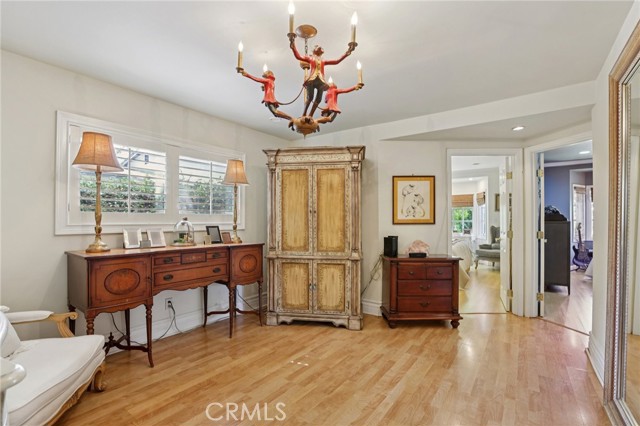 Detail Gallery Image 33 of 54 For 22015 Independencia St, Woodland Hills,  CA 91364 - 3 Beds | 2 Baths