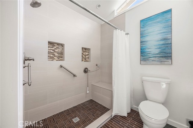 Detail Gallery Image 19 of 44 For 804 E Glenwood, Fullerton,  CA 92831 - 5 Beds | 3/1 Baths