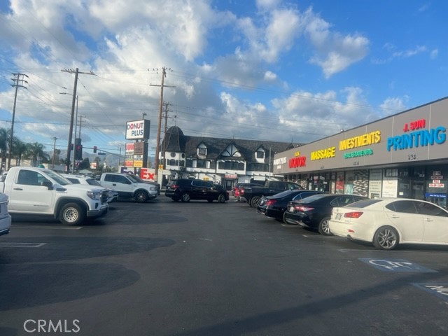 19256 Roscoe Boulevard, Northridge (los Angeles), California 91324, ,Commercial Lease,For Rent,19256 Roscoe Boulevard,CRSR23231055