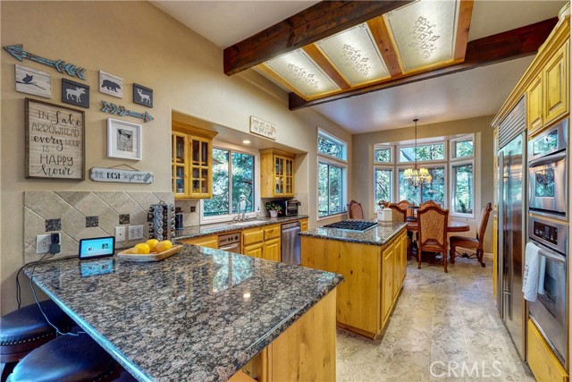 Detail Gallery Image 12 of 40 For 430 Rainier Rd, Lake Arrowhead,  CA 92352 - 4 Beds | 2/1 Baths