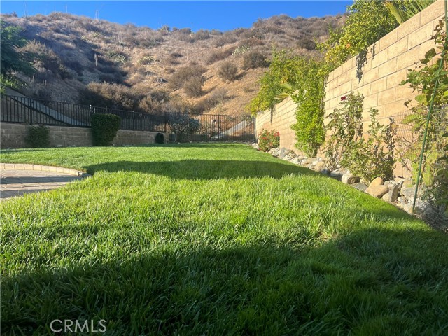 Detail Gallery Image 28 of 31 For 30566 Beryl Pl, Castaic,  CA 91384 - 5 Beds | 2/1 Baths