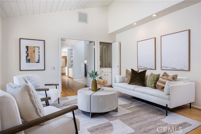 Detail Gallery Image 15 of 35 For 3620 Catamaran Dr, Corona Del Mar,  CA 92625 - 4 Beds | 2/1 Baths
