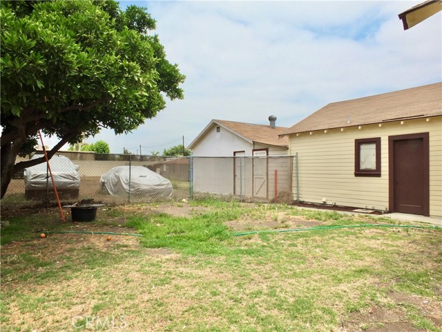 10505 Artesia Blvd., Bellflower CA: https://media.crmls.org/medias/f2c4697f-740f-46cc-8d0d-f700ad121a47.jpg