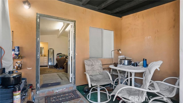 8035 Santa Rita Street, Corona CA: https://media.crmls.org/medias/f2c56f5e-03f0-4ac2-9e26-bb8a6f50c9ab.jpg