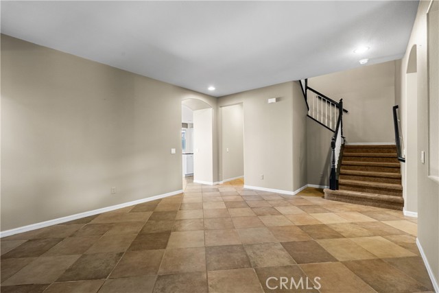 2123 Coconut Place, Palmdale CA: https://media.crmls.org/medias/f2c577bd-e820-4903-816a-09ca7ac42b9b.jpg