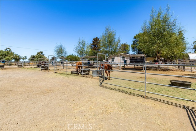 4225 Farousse Way, Paso Robles CA: https://media.crmls.org/medias/f2c66f9e-390c-4ec1-be1f-6ac7bccd6997.jpg