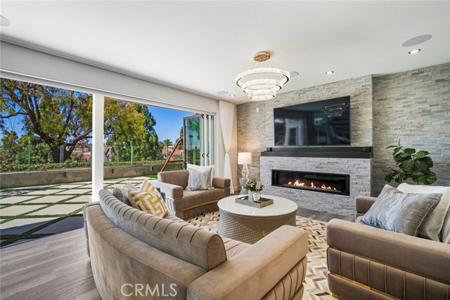 14 Glastonbury Place, Laguna Niguel CA: https://media.crmls.org/medias/f2c69c8e-495f-4943-92f7-e622358912eb.jpg
