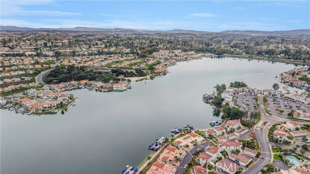 Detail Gallery Image 45 of 46 For 23762 via Porton, Mission Viejo,  CA 92691 - 6 Beds | 3 Baths