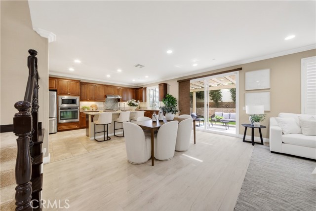 Detail Gallery Image 5 of 33 For 3 Cedarwood Ct, Lake Forest,  CA 92630 - 5 Beds | 4 Baths