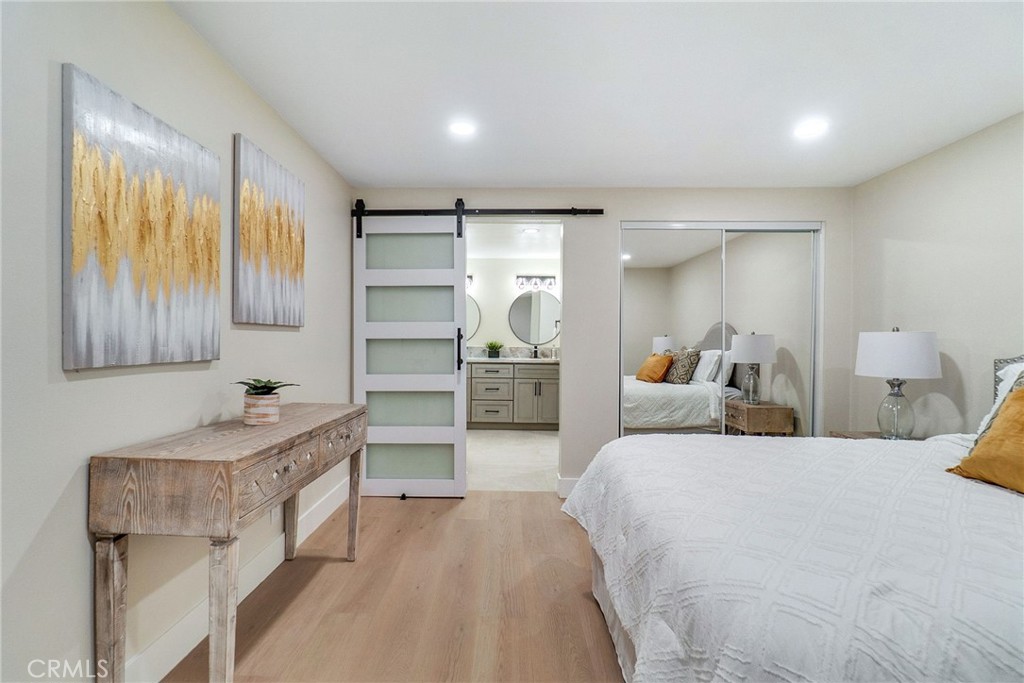 MLS #OC25260184 image #19