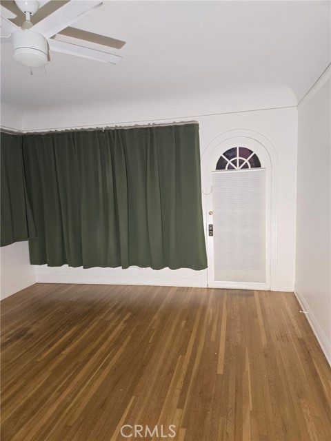 Detail Gallery Image 8 of 27 For 1731 Winona, Hollywood,  CA 90027 - 2 Beds | 1 Baths