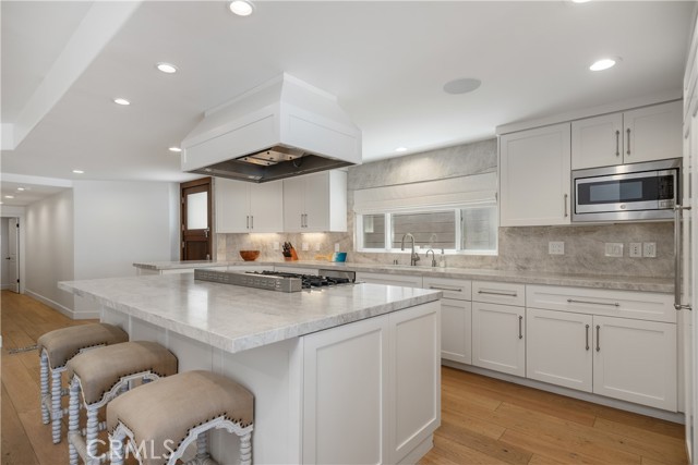 4314 The Strand, Manhattan Beach CA: https://media.crmls.org/medias/f2cb3716-41d5-4c54-ac56-8ccb99379c51.jpg