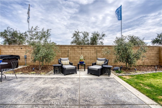 Detail Gallery Image 8 of 32 For 1093 Traverse Dr, Madera,  CA 93636 - 4 Beds | 3/1 Baths