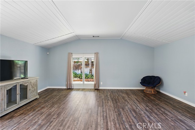 395 Columbia Avenue, Merced CA: https://media.crmls.org/medias/f2cc1e1f-bdc4-4b15-8574-011564f5e285.jpg