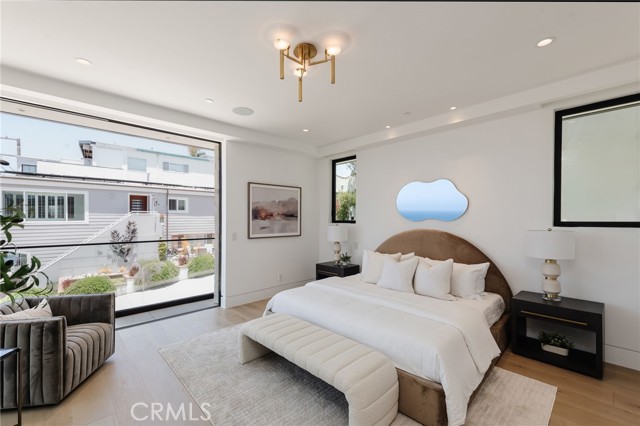 316 32nd Street, Manhattan Beach CA: https://media.crmls.org/medias/f2cc3454-4017-42ca-82b5-2934903b9530.jpg