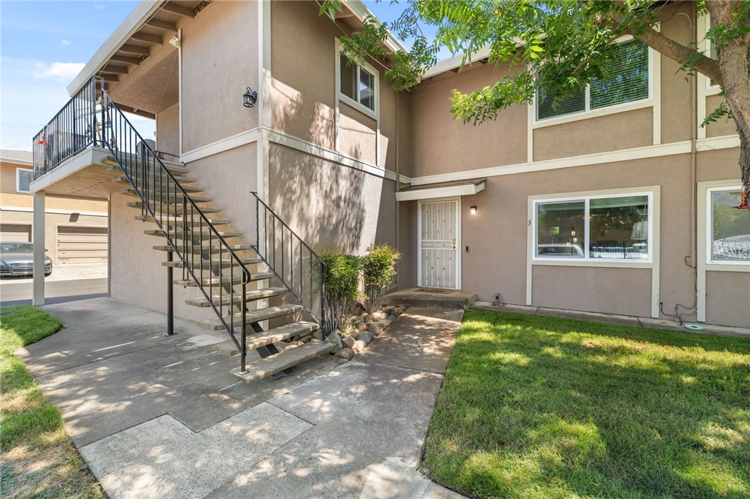 Detail Gallery Image 3 of 31 For 5828 Shadow Creek Dr #3,  Sacramento,  CA 95841 - 2 Beds | 1/1 Baths