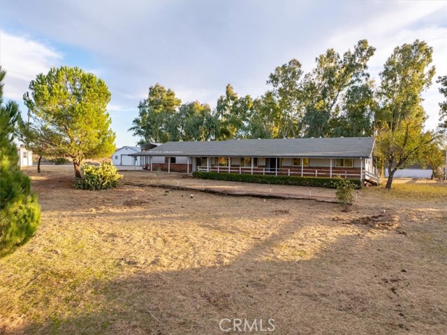 Detail Gallery Image 10 of 59 For 6935 Chardonnay Rd, Paso Robles,  CA 93446 - 4 Beds | 3 Baths