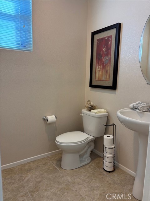 Detail Gallery Image 6 of 48 For 2534 Mapleleaf, Palmdale,  CA 93551 - 4 Beds | 4 Baths