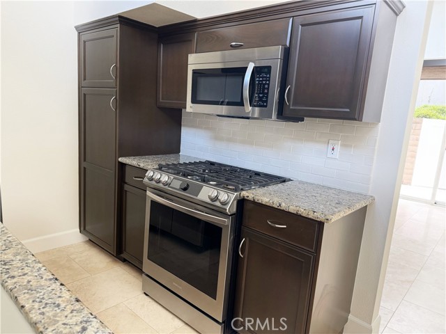 Detail Gallery Image 7 of 23 For 4100 Shorecrest Ln, Corona Del Mar,  CA 92625 - 2 Beds | 1 Baths