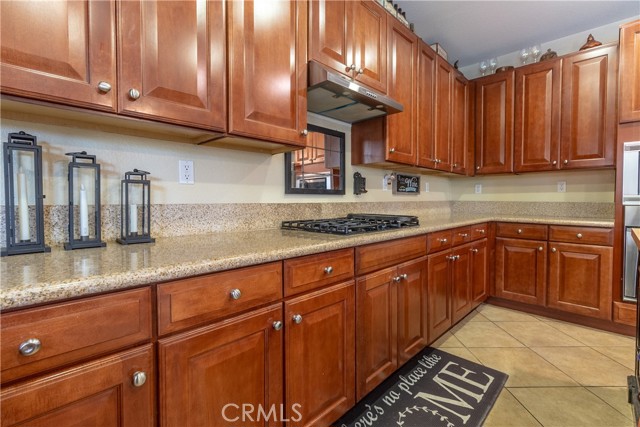 Detail Gallery Image 10 of 47 For 2168 Stonewood, Mentone,  CA 92359 - 4 Beds | 2/1 Baths