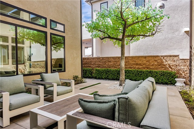 20532 W Birmingham Way, Porter Ranch CA: https://media.crmls.org/medias/f2cfc7a8-fccf-4329-b4bd-fd59b7431ddb.jpg