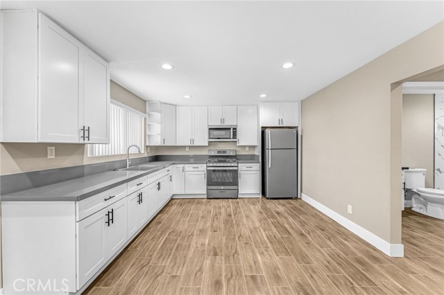 Detail Gallery Image 5 of 19 For 2417 W Stanford, Santa Ana,  CA 92704 - 1 Beds | 1 Baths