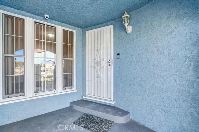 Detail Gallery Image 5 of 32 For 9807 S Denker, Los Angeles,  CA 90047 - 3 Beds | 2 Baths