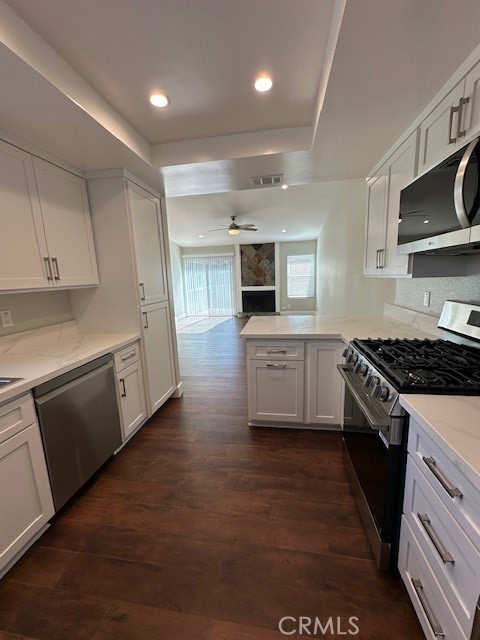 Detail Gallery Image 5 of 23 For 44649 La Paz #F,  Temecula,  CA 92592 - 2 Beds | 2 Baths