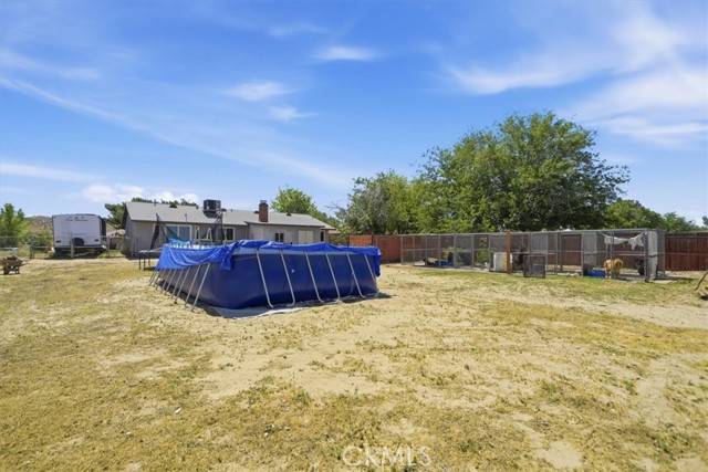 15235 Newmont, Lancaster CA: https://media.crmls.org/medias/f2d2fba2-07c2-4eb2-ac33-3f7a20879197.jpg