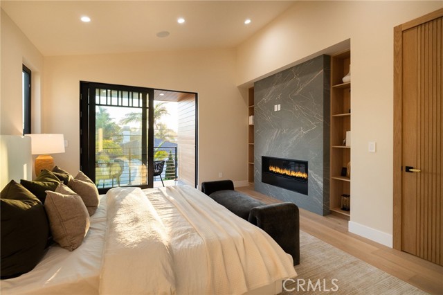 1721 Oak Avenue, Manhattan Beach CA: https://media.crmls.org/medias/f2d3bcaa-a71d-4c24-a5b4-3bfbc757852a.jpg