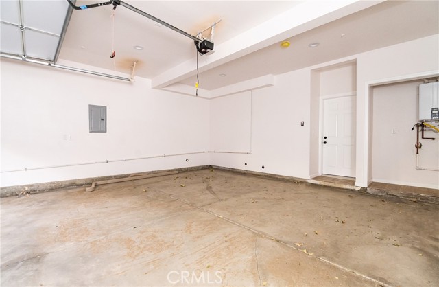 5502 Los Angeles Avenue, Simi Valley, California 93063, 3 Bedrooms Bedrooms, ,2 BathroomsBathrooms,Townhouse,For Sale,Los Angeles,MB25150074