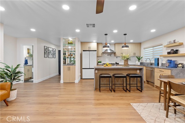 Detail Gallery Image 11 of 53 For 10562 Davit, Orange,  CA 92843 - 4 Beds | 3 Baths