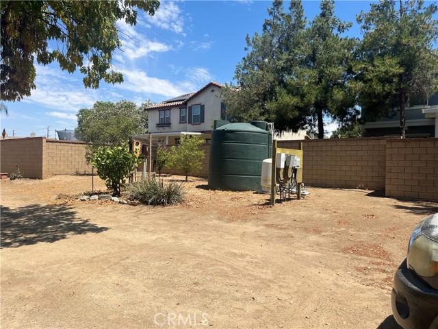 41866 Magnolia Street, Murrieta CA: https://media.crmls.org/medias/f2d5c2e1-0b7f-4642-82b1-37121c3d8c70.jpg