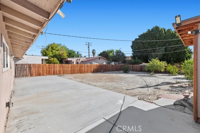 32768 Navajo Trail, Cathedral City CA: https://media.crmls.org/medias/f2d5ffb3-113d-4afb-8ea7-9adeec86753a.jpg
