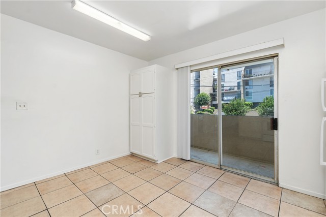 841 W 5th, San Pedro CA: https://media.crmls.org/medias/f2d6de41-d8b1-4ad5-80c8-3ce66e370a9c.jpg