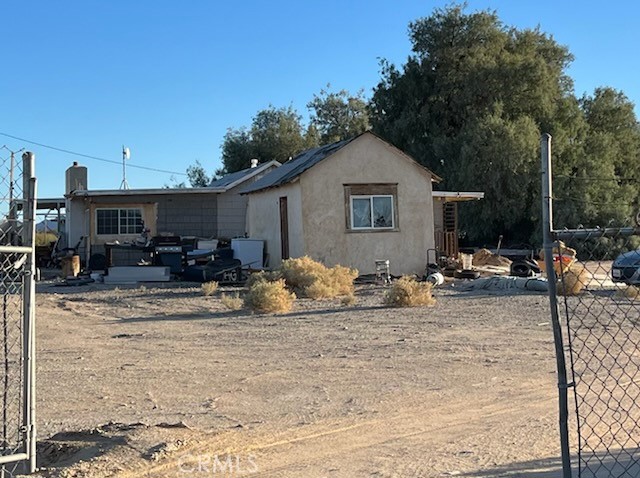 Detail Gallery Image 1 of 1 For 2368 Mesquite Springs Rd, Twentynine Palms,  CA 92277 - 2 Beds | 1 Baths