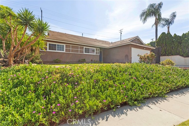 Detail Gallery Image 5 of 59 For 1736 Outpost Dr, Corona,  CA 92882 - 4 Beds | 2 Baths