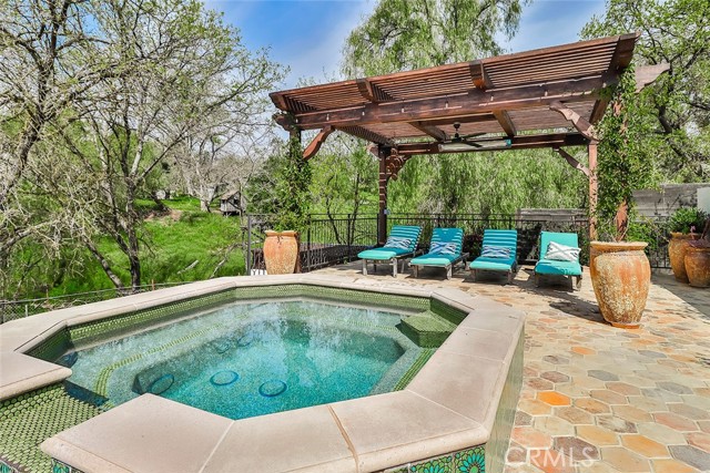 Detail Gallery Image 36 of 45 For 5617 Colodny Dr, Agoura Hills,  CA 91301 - 6 Beds | 4/1 Baths