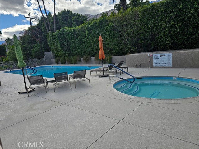 Detail Gallery Image 37 of 38 For 197 W via Lola #17,  Palm Springs,  CA 92262 - 2 Beds | 2 Baths