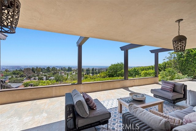 6508 Via Colinita, Rancho Palos Verdes, California 90275, 5 Bedrooms Bedrooms, ,3 BathroomsBathrooms,Residential,Sold,Via Colinita,PV22196202