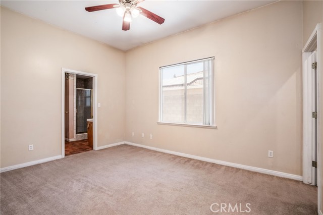 3400 Medallion Rose Avenue, Bakersfield CA: https://media.crmls.org/medias/f2dab57f-421b-4183-ae2f-7ec4cf30a801.jpg