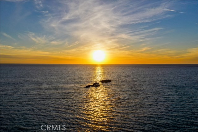 3405 S El Camino Real, San Clemente CA: https://media.crmls.org/medias/f2dadf91-351b-4518-96a4-d1231d3c9192.jpg
