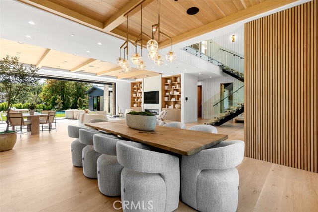 4601 Vista De Oro Avenue, Woodland Hills CA: https://media.crmls.org/medias/f2db2168-aa0c-4a29-bb58-3ff37598ff8f.jpg