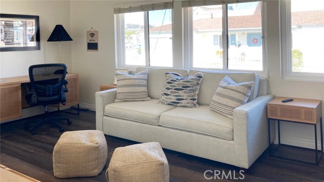 711 North Bayfront, Newport Beach, California 92662, 3 Bedrooms Bedrooms, ,2 BathroomsBathrooms,Residential Lease,For Rent,711 North Bayfront,CRNP23145375