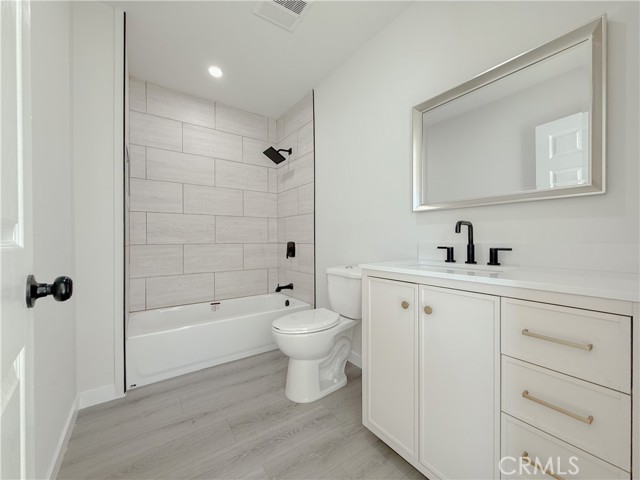 Detail Gallery Image 16 of 27 For 9323 Beach St, Los Angeles,  CA 90002 - 4 Beds | 2 Baths