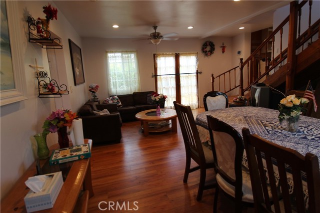 20512 Berendo Avenue, Torrance CA: https://media.crmls.org/medias/f2dbc29a-3903-43df-a812-7d346d99b7f8.jpg